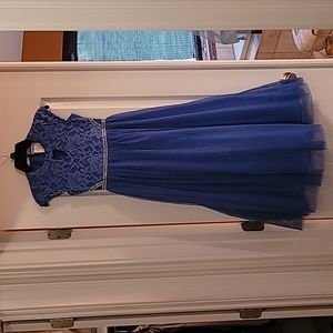 Tween Diva long gown/dress size 8